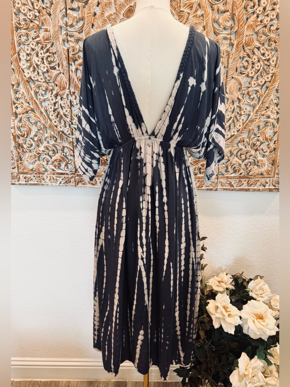 Raviya Navy & White Boho Tie-Dye Deep V Midi Dress/ Coverup, Lightweight - Picture 3 of 15